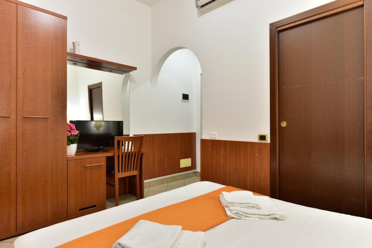 B&B Rome Terminal House Екстер'єр фото